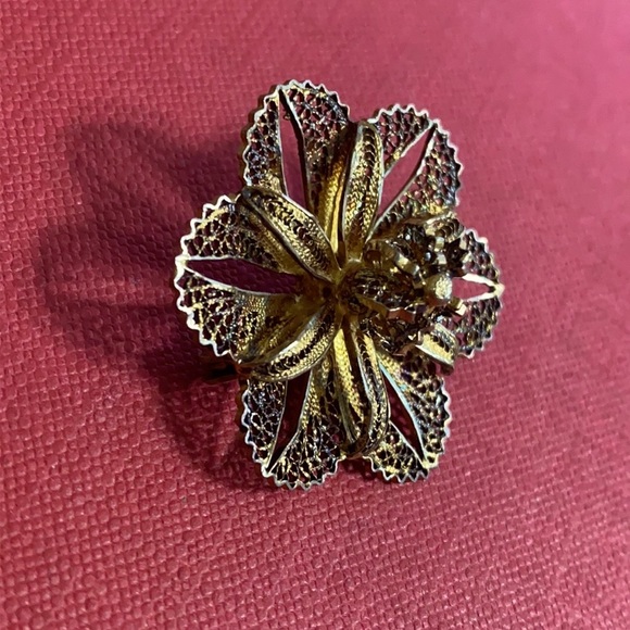 🖤Antique💕 Filigree flower brooch - Picture 2 of 9